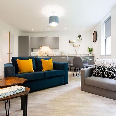Polly'S Place Apartment Taunton & Free Off Road Parking & Wifi Extérieur photo