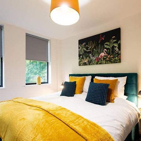 Polly'S Place Apartment Taunton & Free Off Road Parking & Wifi Extérieur photo