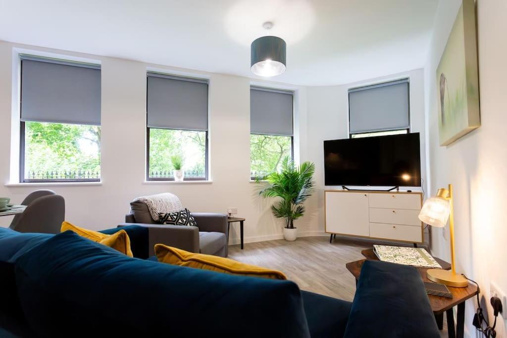 Polly'S Place Apartment Taunton & Free Off Road Parking & Wifi Extérieur photo
