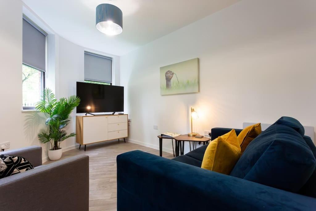 Polly'S Place Apartment Taunton & Free Off Road Parking & Wifi Extérieur photo